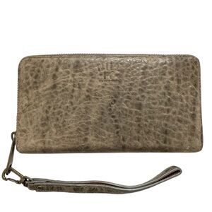 Will Leather Goods Zip Around Leather Clutch Wristlet